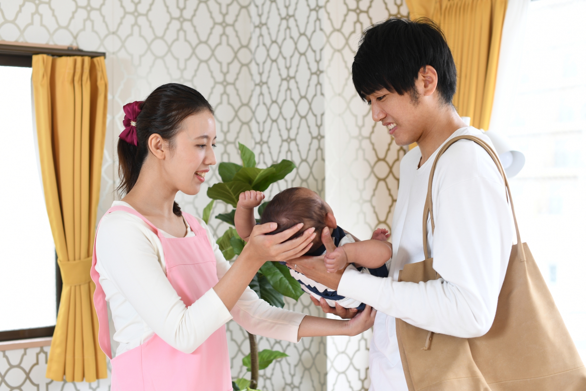 子供を預かるスタッフ